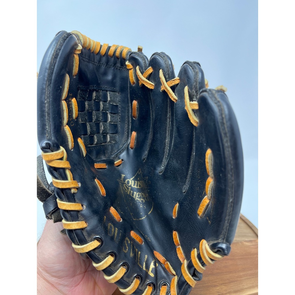Louisville Slugger Baseball Glove Black Leather Youth Infield Outfield - Picture 5 of 9